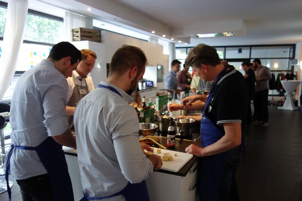 2018_daimler_4.jpg SCRUM Workshop: SCRUM Cooking mit Daimler